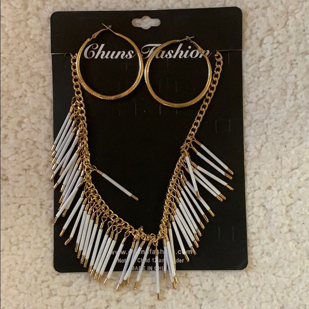 White and gold Necklace W/ Gold hoop earrings